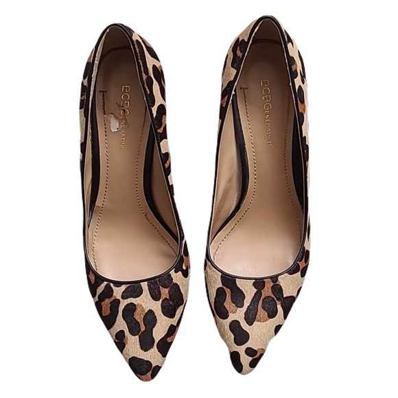 BCBG Leopard Print Heels 9 - Picture 3 of 6